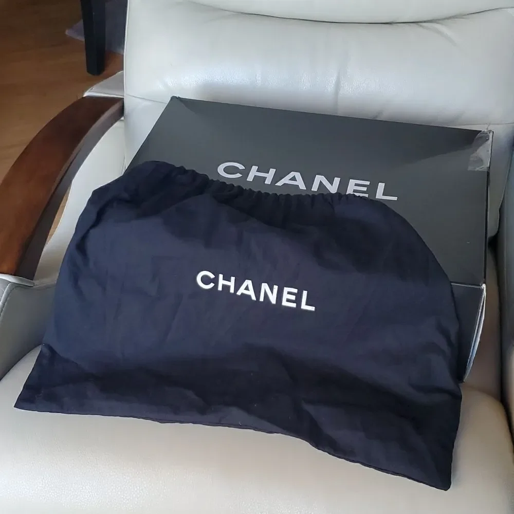 Chanel Authenticate Boy Bag Green Ombre,Gun Metal Hardware! Excellent Condition